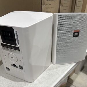 JBL Control 25AV 2-way Indoor/Outdoor Wall Mountable Speaker CONTROL 25AV-WH